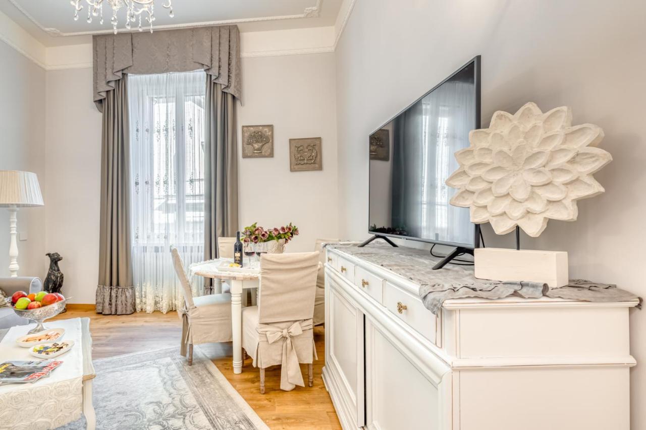 Luxury Stars In Rome - Andromeda Apartment In Colosseum 외부 사진